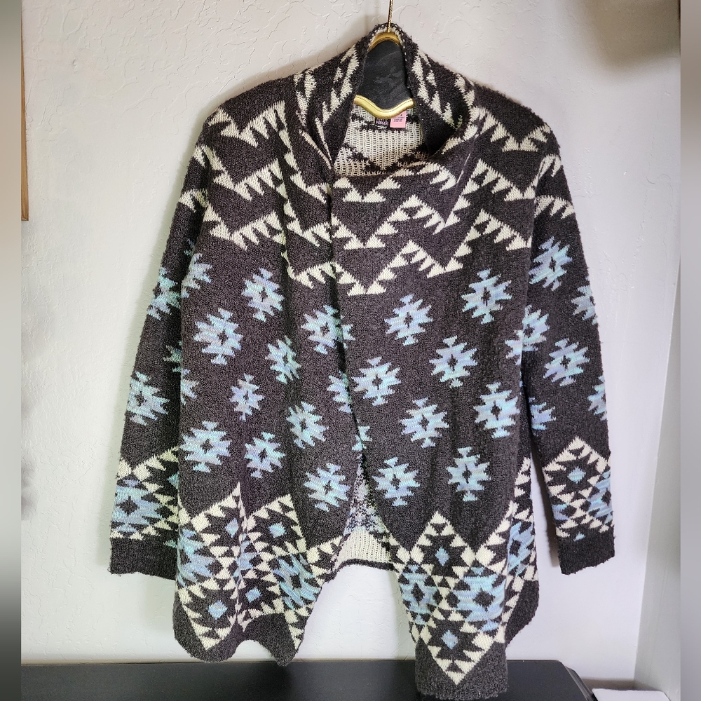 Love On A Hanger Aztec Cardigan Size Medium - Picture 7 of 8
